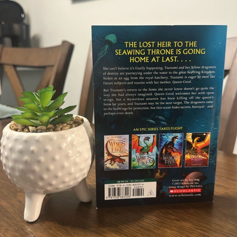 The Lost Heir (Wings of Fire #2)