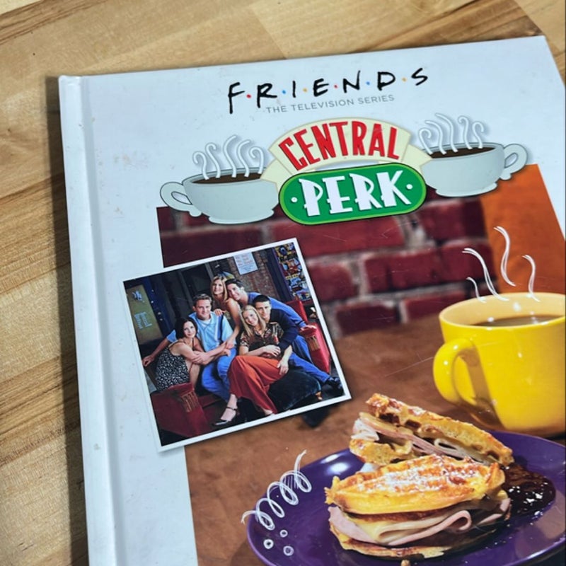 Friends: the Official Central Perk Cookbook (Classic TV Cookbooks, 90s TV)