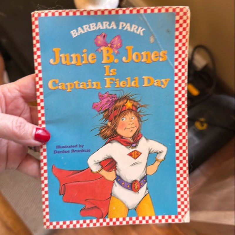 Junie B. Jones Is Captain Field Day