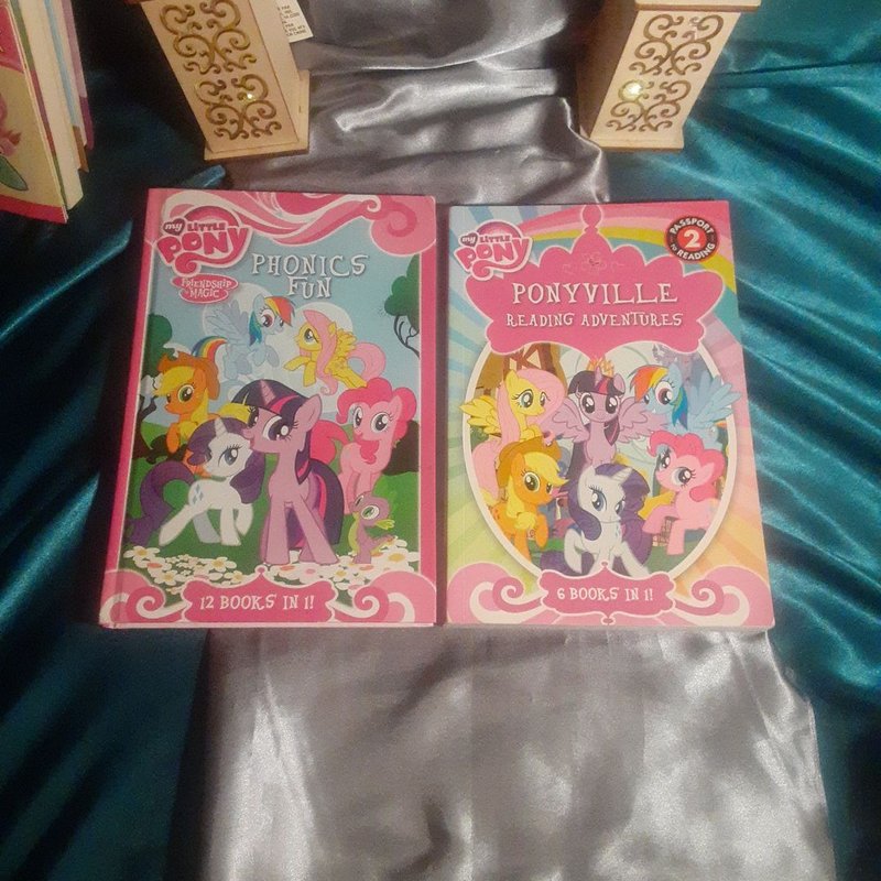 My Little Pony book lot! Phonics, Princess Collection, Ponyville ...