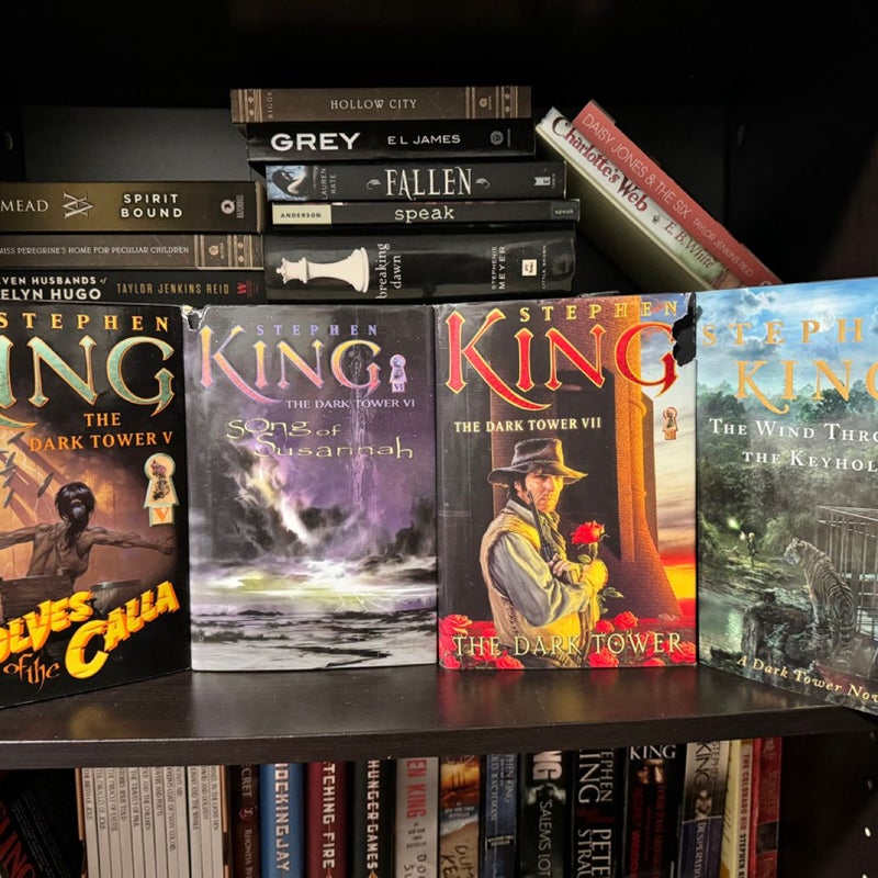 The Dark Tower Series #1-7 +The Wind Through The Keyhole