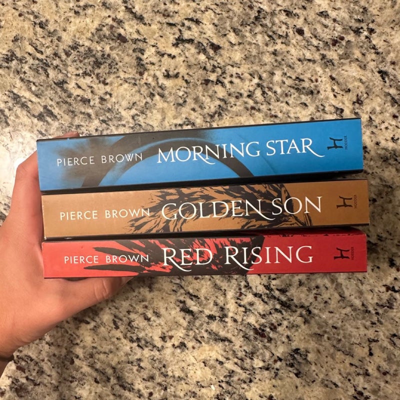 Red Rising books 1-5 (includes iron gold and dark age)