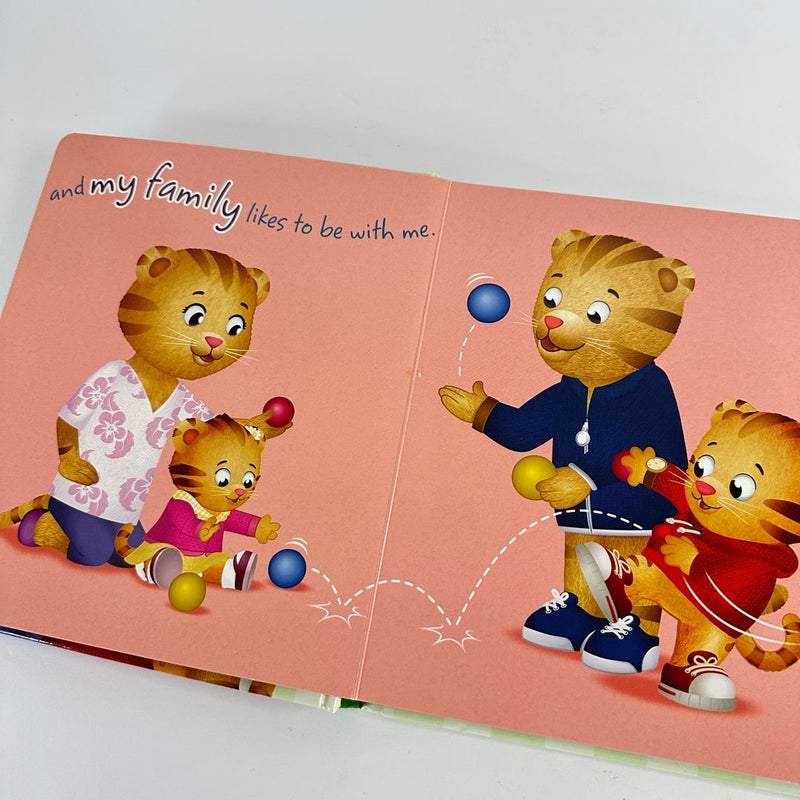 Daniel Tiger's Neighborhood I Like to Be with My Family