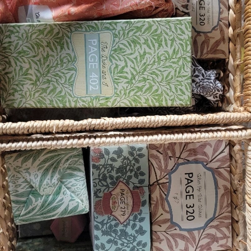 OUABC Bridgerton Special Edition 8 book set + gifts