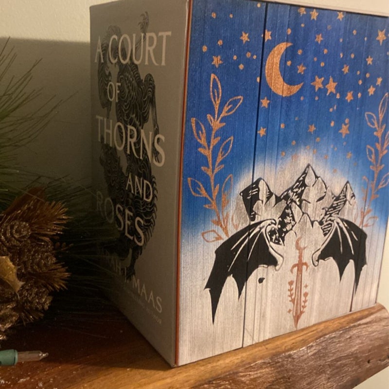 A Court of Thorns and Roses Paperback Box Set (5 Books)