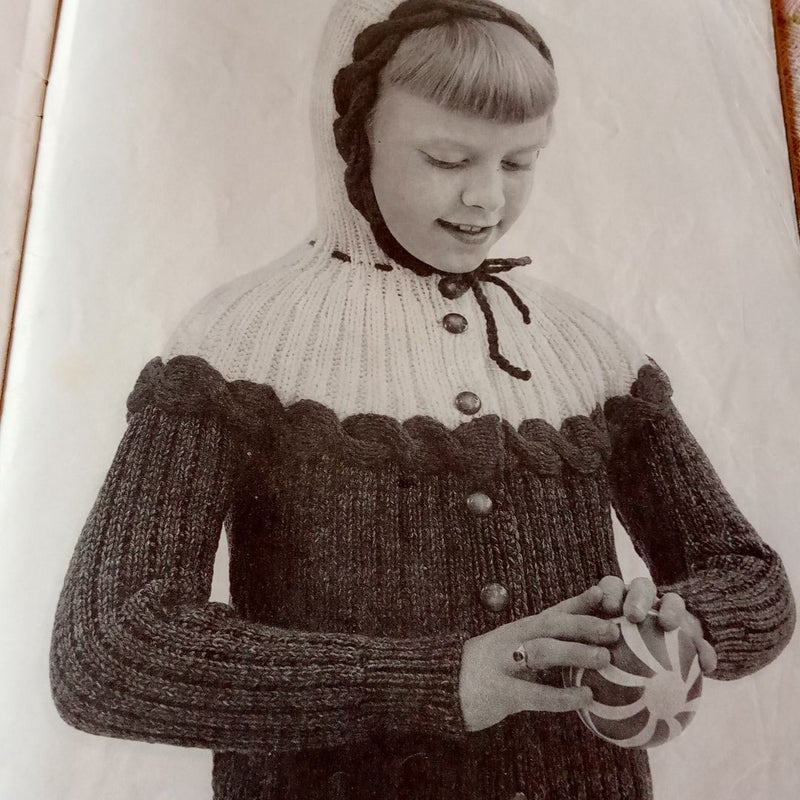 Childrens' Classic Manual Knitting & Crochet Vintage Pattern