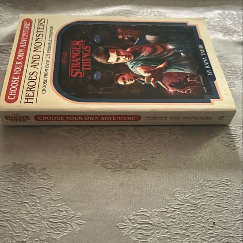 Stranger Things: Heroes and Monsters (Choose Your Own Adventure)