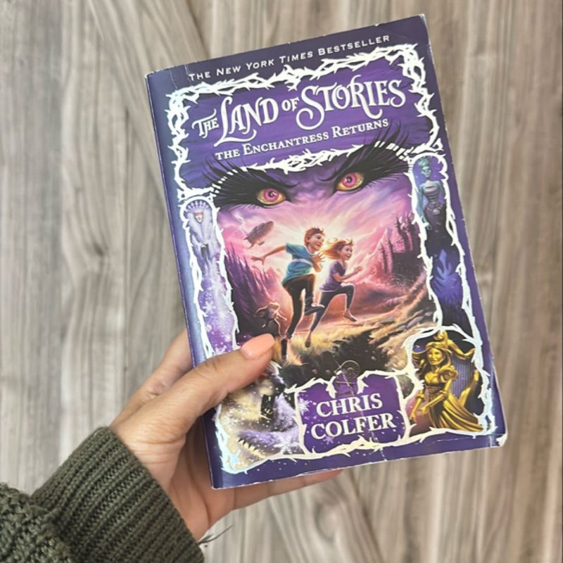 The Land of Stories: the Enchantress Returns