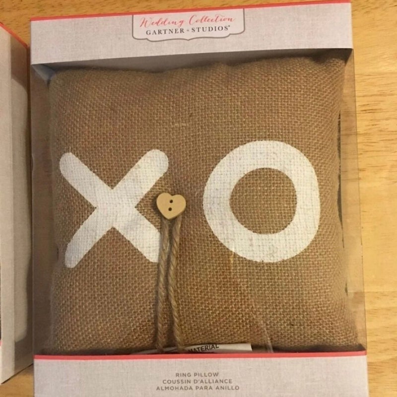 Gartner Studios XO Burlap Covered Wedding Guestbook Set 