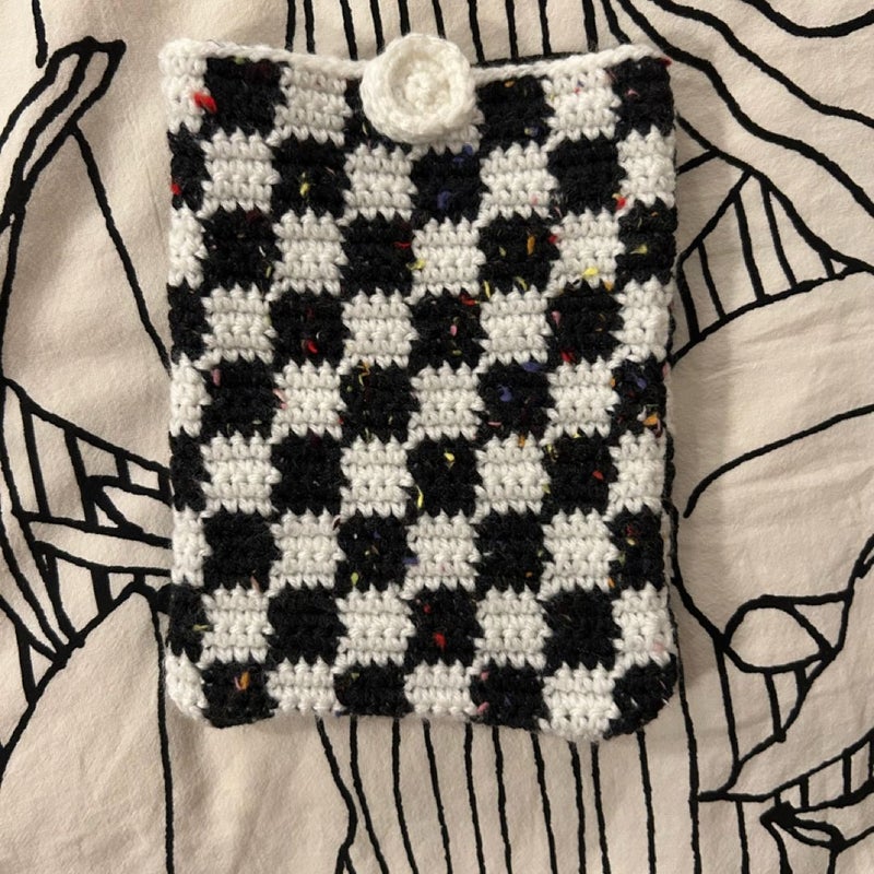 Crochet Kindle sleeve