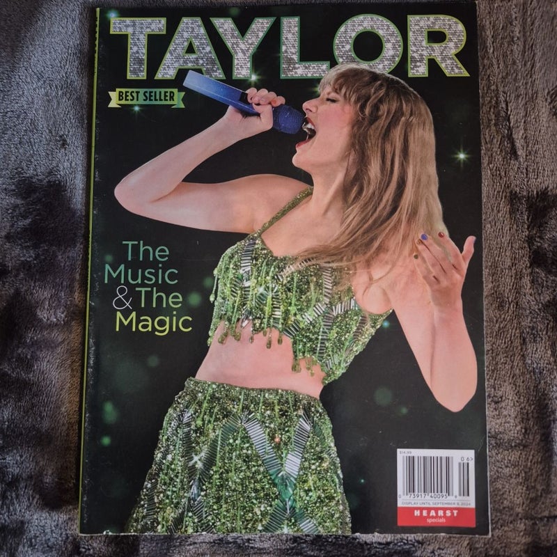Lot of 9 Taylor Swift Magazines