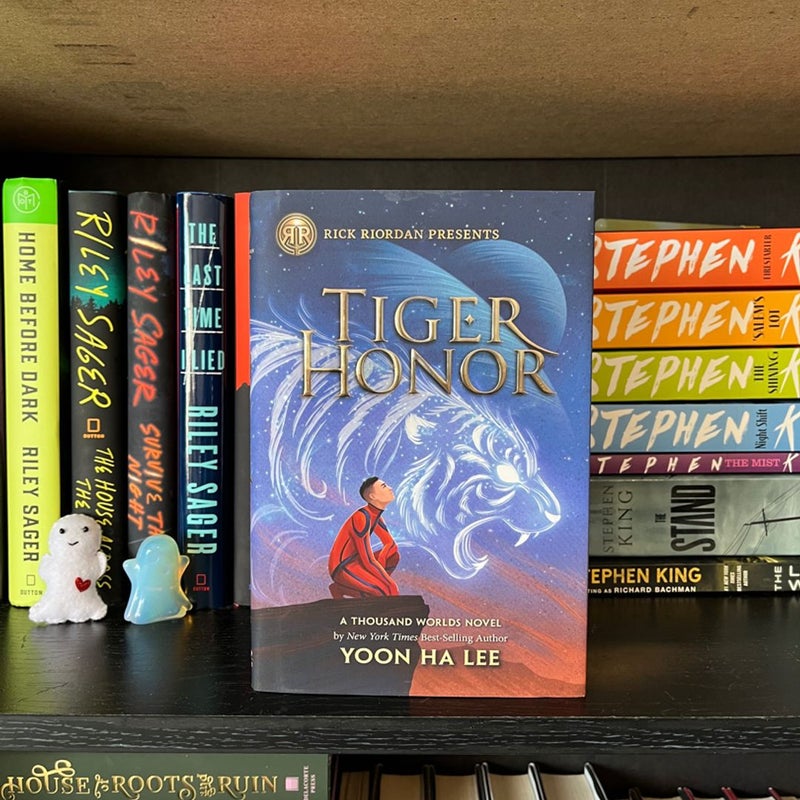 Tiger Honor (a Thousand Worlds Novel)