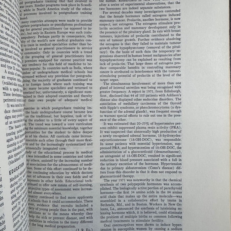 1972 Encyclopedia Britannica Book Of The Year 