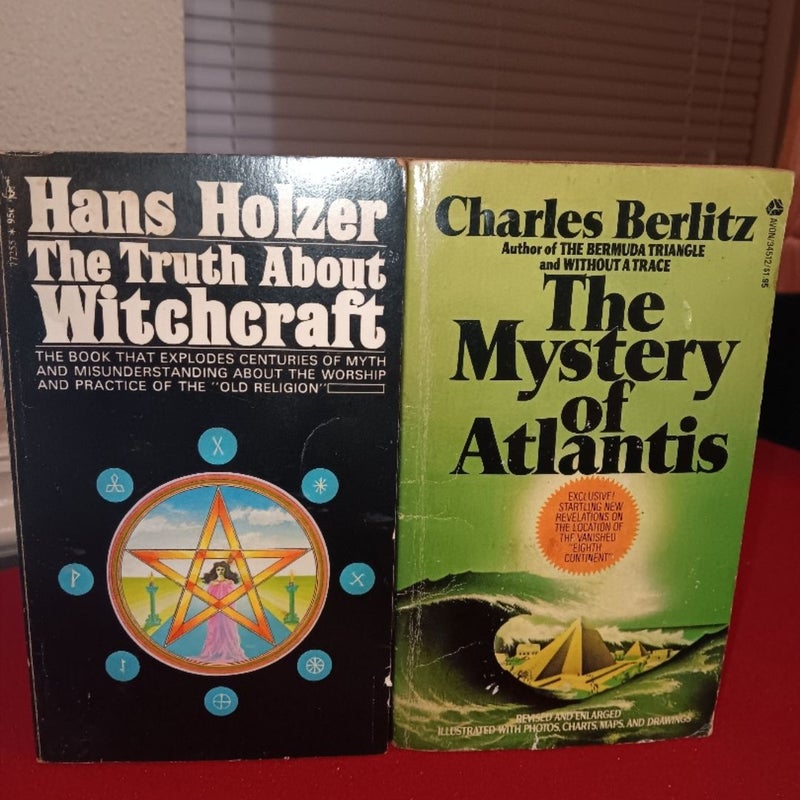 4 Vintage paperback lot: Witchcraft, Atlantis, Von Daniken 