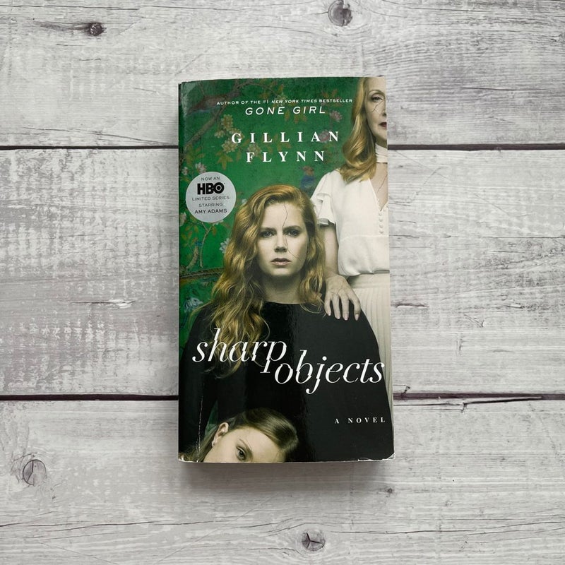 Sharp Objects (Movie Tie-In)