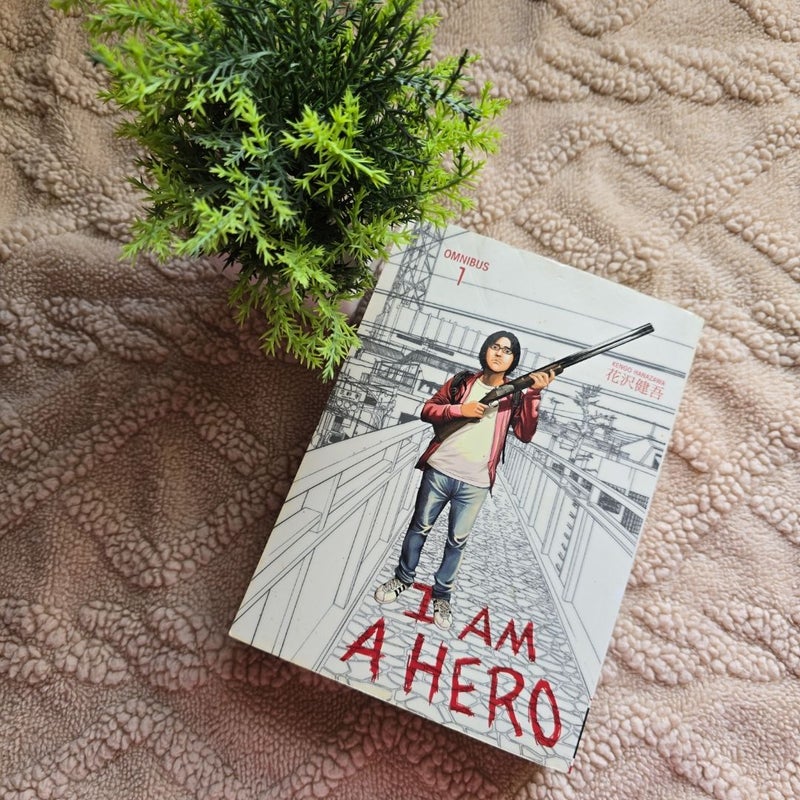 I Am a Hero Omnibus Volume 1