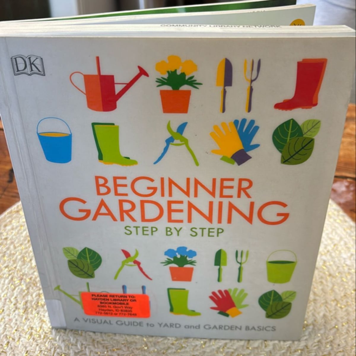 Beginner Gardening Step by Step by DK