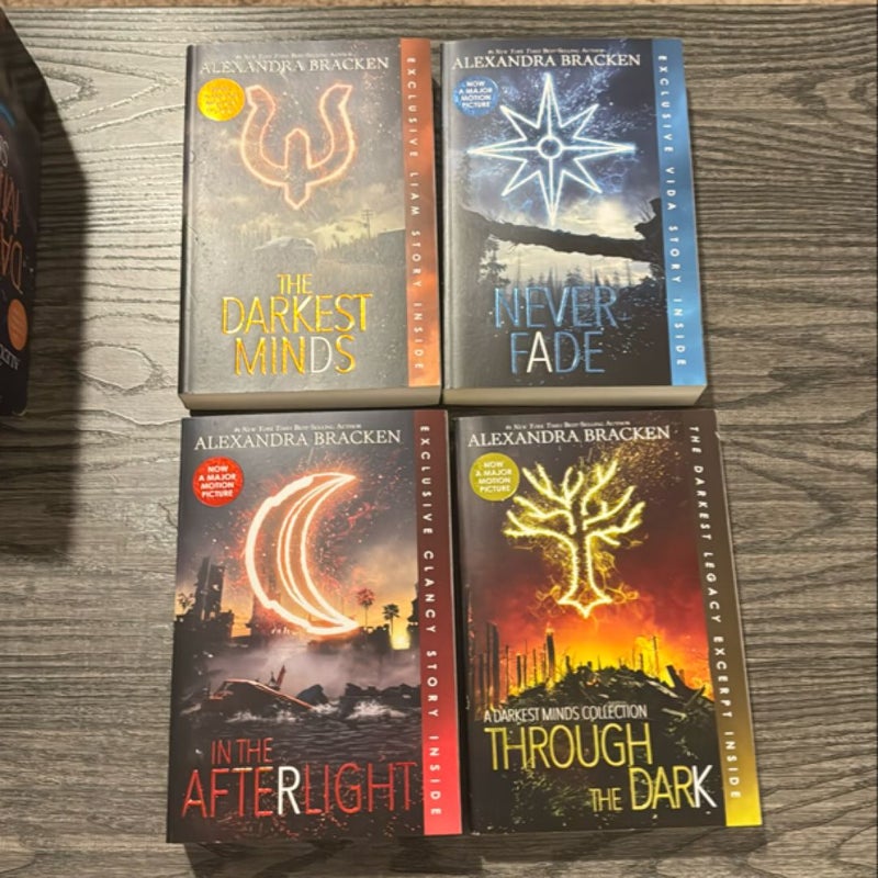 The Darkest Minds Series Boxed Set [4-Book Paperback Boxed Set] (the Darkest Minds)