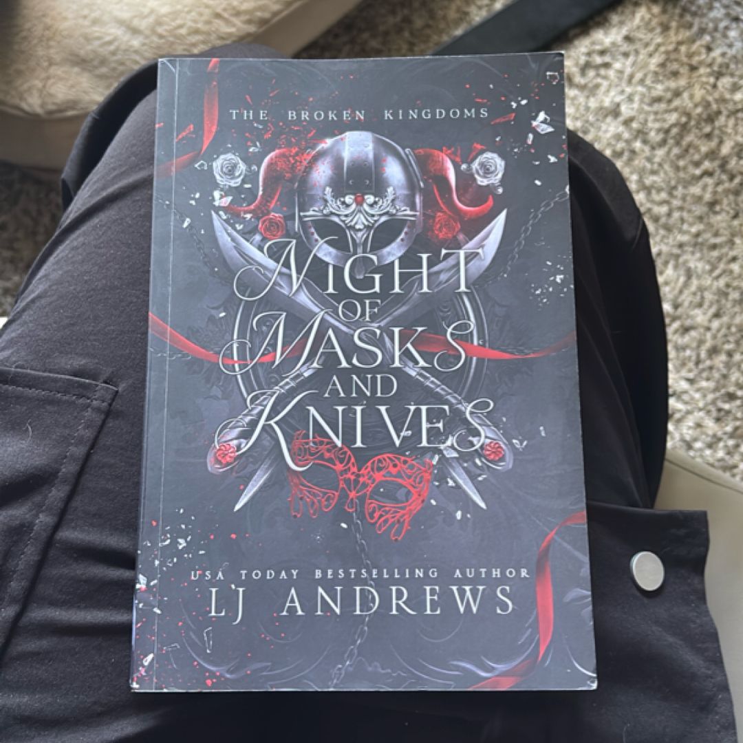 Night of Masks and Knives