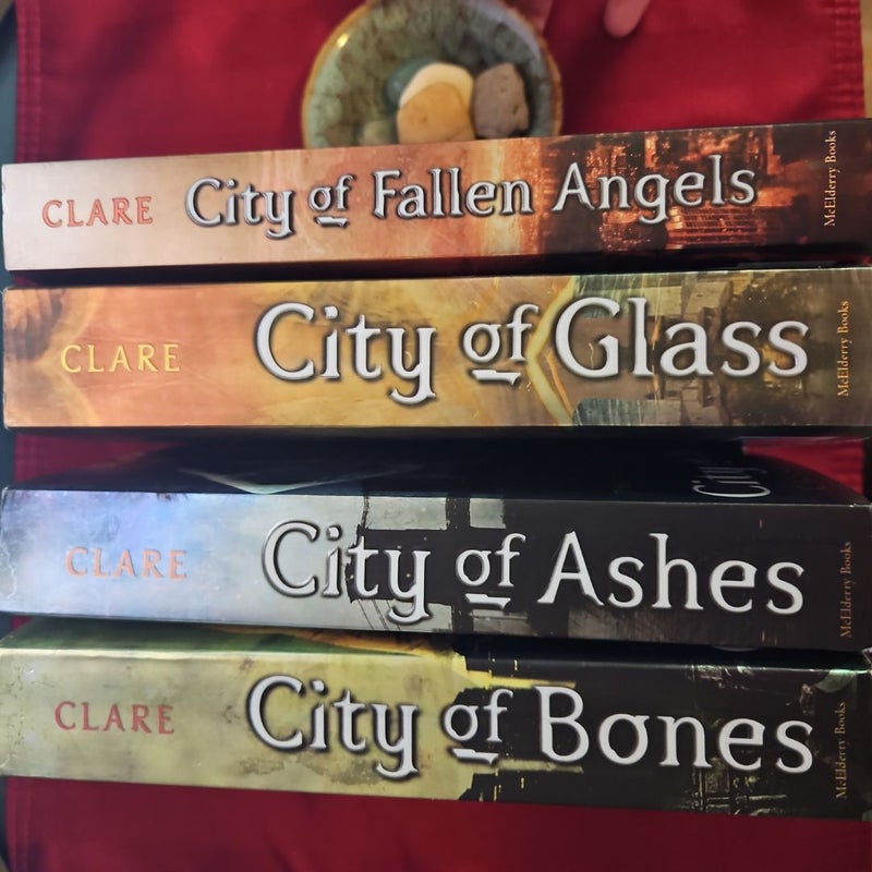 Mortal Instruments Bundle Books 1-4