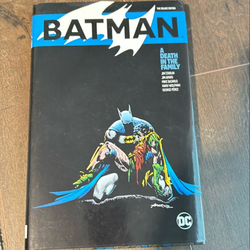 Batman: a Death in the Family the Deluxe Edition