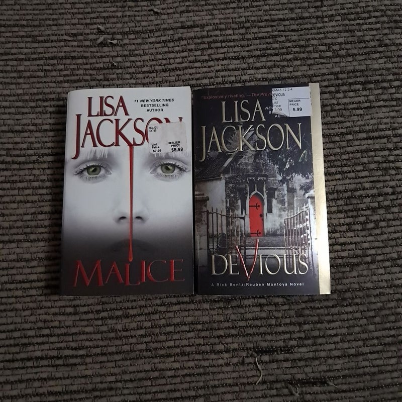 Lisa Jackson Bundle of 2 Paperbacks 