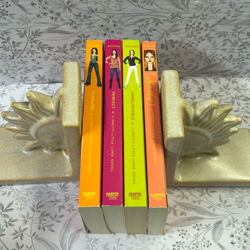 Pretty Little Liars 4 Paperback Bundle