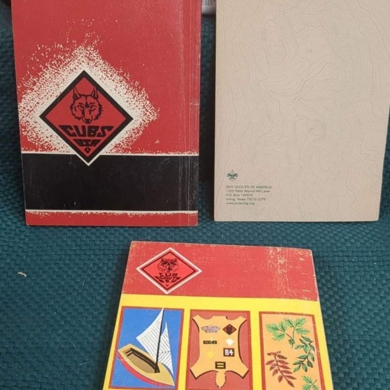 Vintage Boy Scout Wolf Hanbook Set