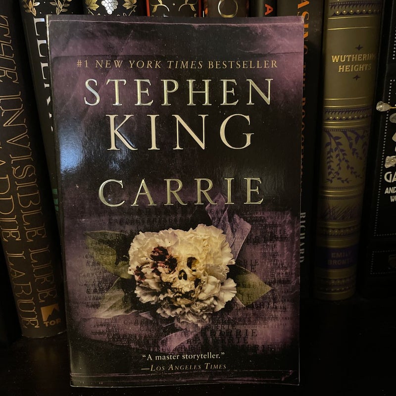 Carrie by Stephen King, Paperback