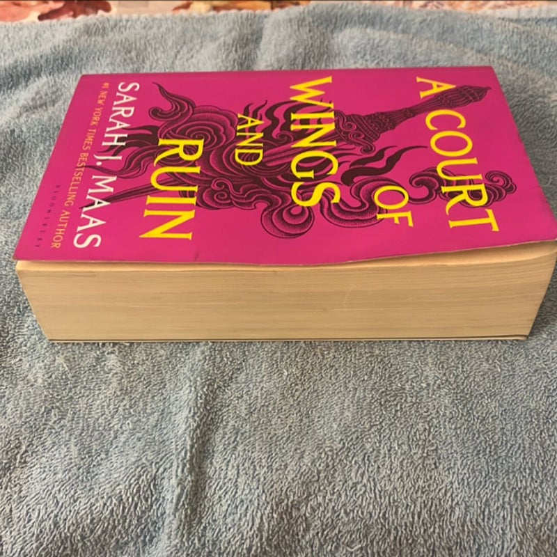 A Court of Wings and Ruin