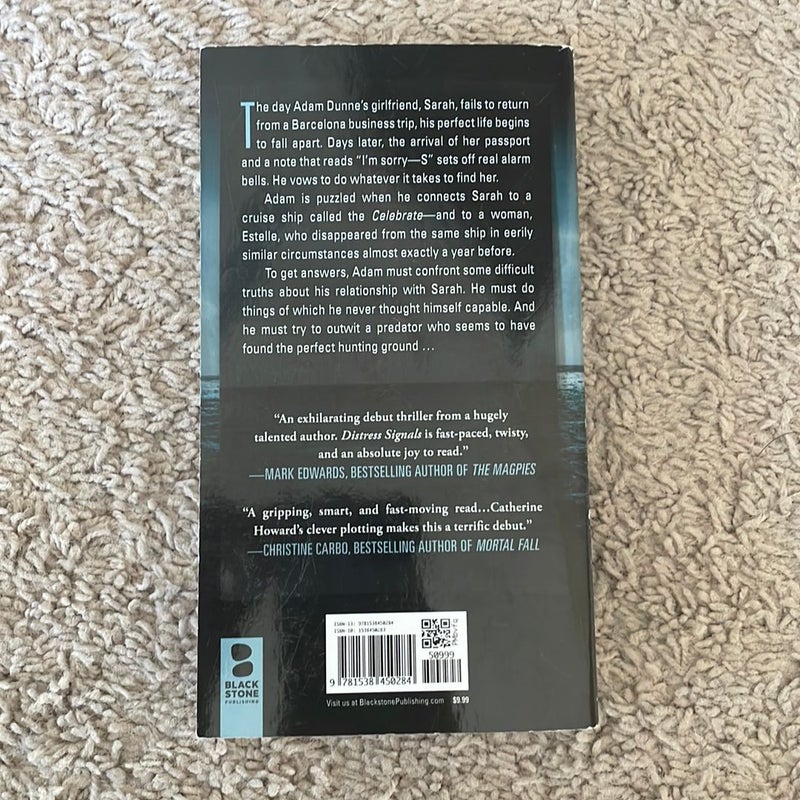 Distress Signals by Catherine Ryan Howard, Paperback Pangobooks