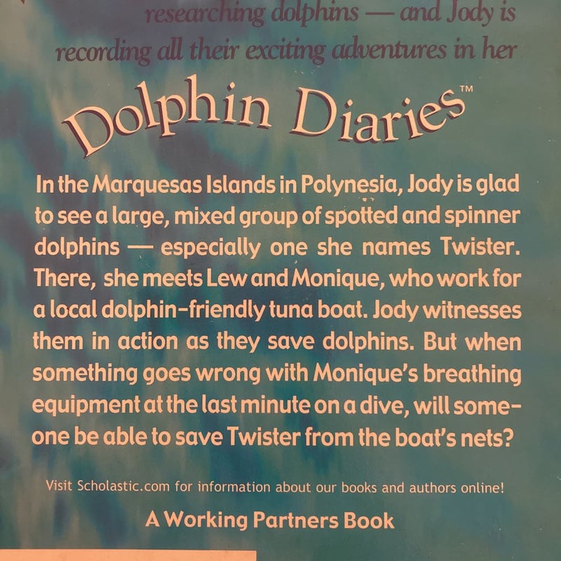 Dolphin Diaries: Dancing the Seas
