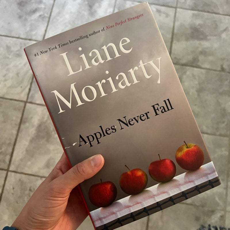 Apples Never Fall