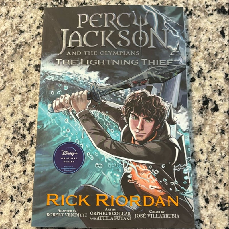 Percy Jackson and the Olympians the Lightning Thief the Graphic Novel (paperback)