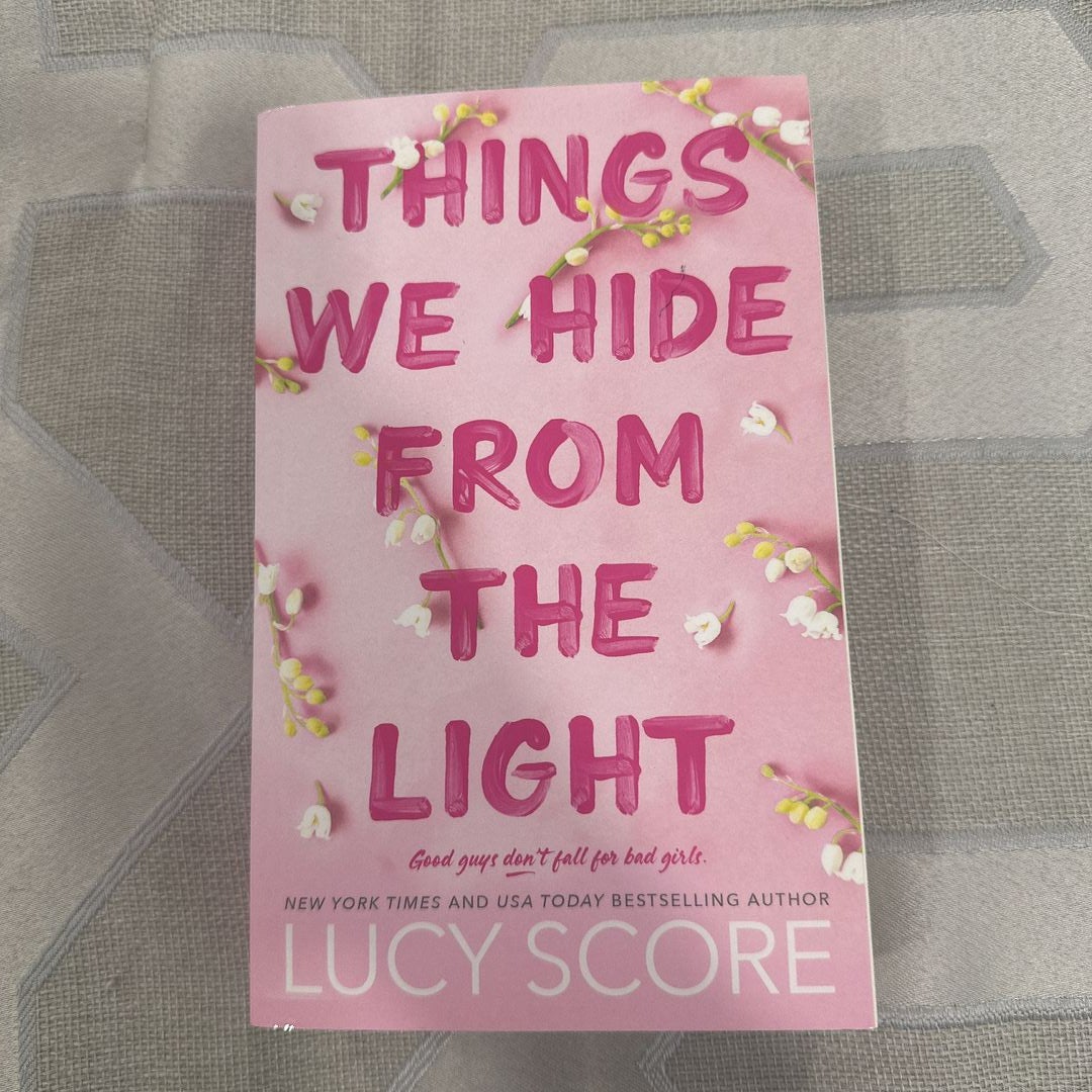  Things We Hide from the Light (Knockemout Series, 2):  9781728276113: Score, Lucy: Books