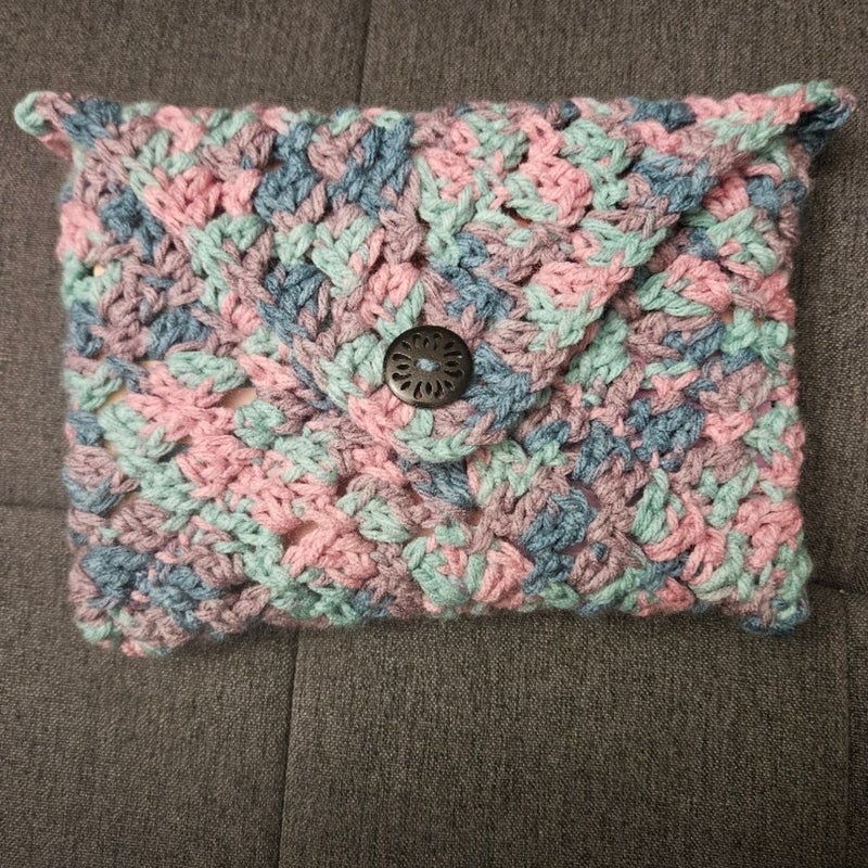 Crochet book sleeve