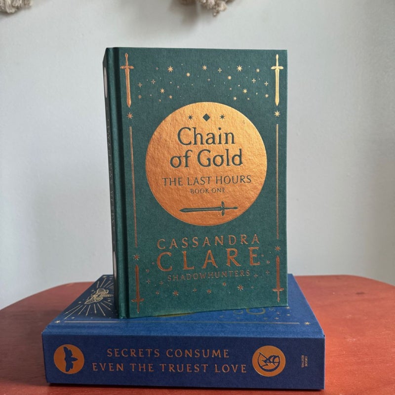 Illumicrate The last Hours Exclusive edition Set, Chain of Gold and Chain of Iron