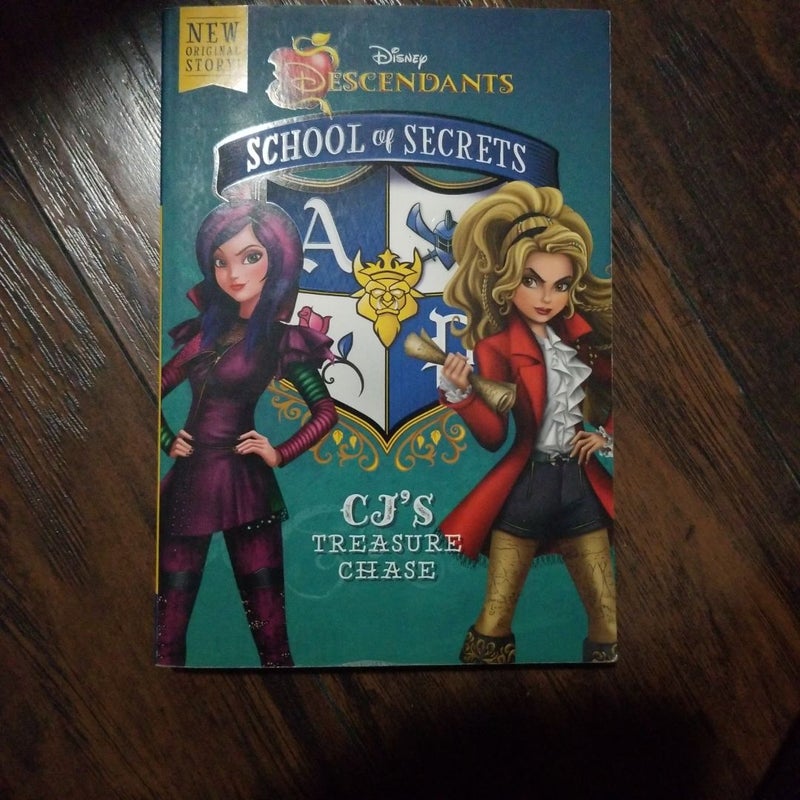 School of Secrets: CJ's Treasure Chase (Disney Descendants) (Scholastic Special Market Edition)