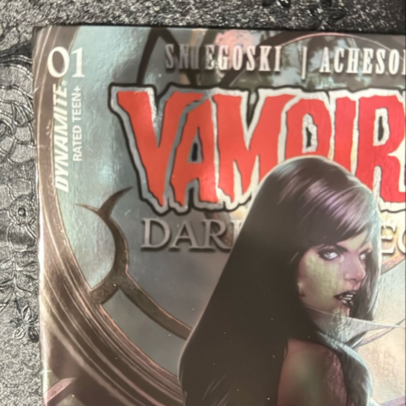 Vampirella Dark Reflections # 01 Dynamite Comics