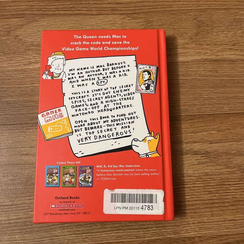 Mac Cracks the Code (Mac B. , Kid Spy #4)