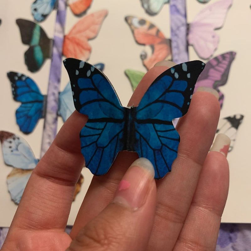 SINGULAR BUTTERFLY SHAPED MAGNETIC BOOKMARK 🔖 