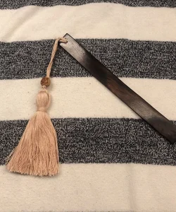 Wooden bookmark with tassel 