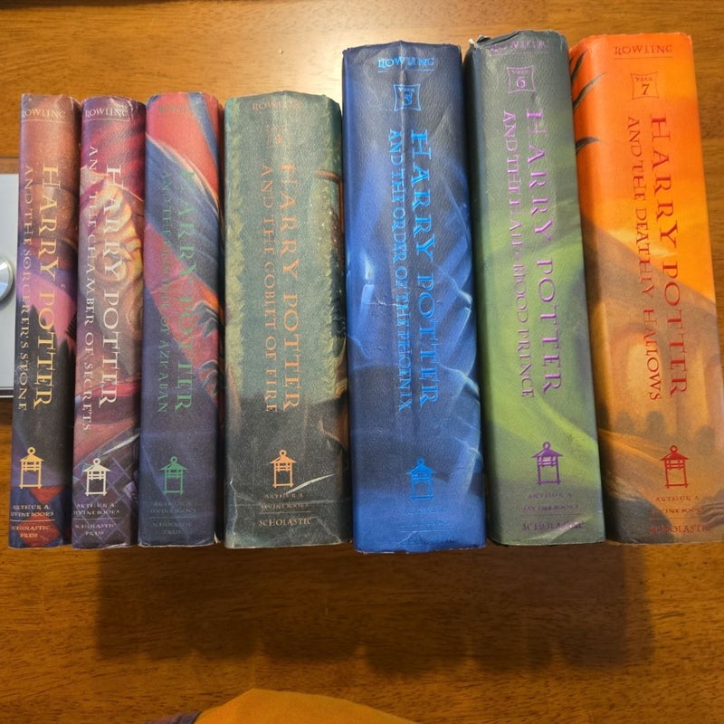 Harry Potter - full series of 7 books