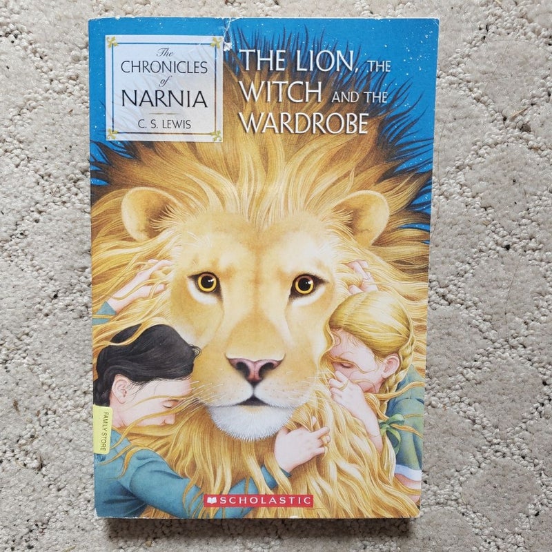 The Lion, the Witch, and the Wardrobe (The Chronicles of Narnia book 1)
