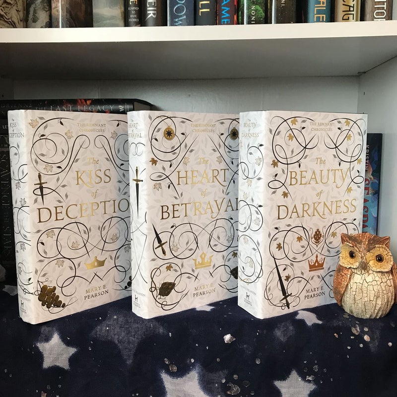 The Kiss of Deception, The Heart of Betrayal, and The Beauty of Darkness: The Remnant Chronicles SIGNED *Fairyloot* Edition