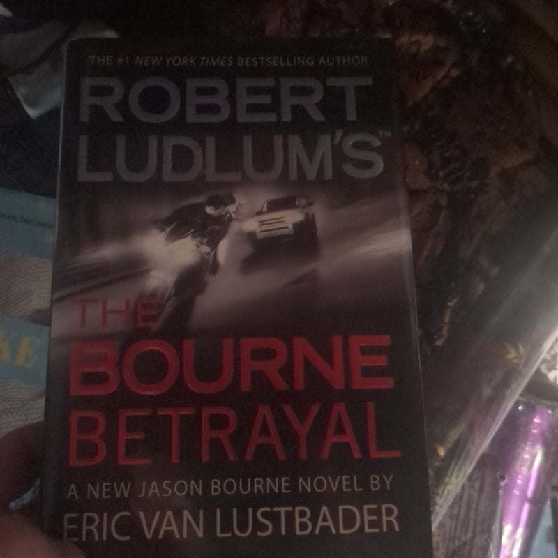 Robert Ludlum's the Bourne Betrayal