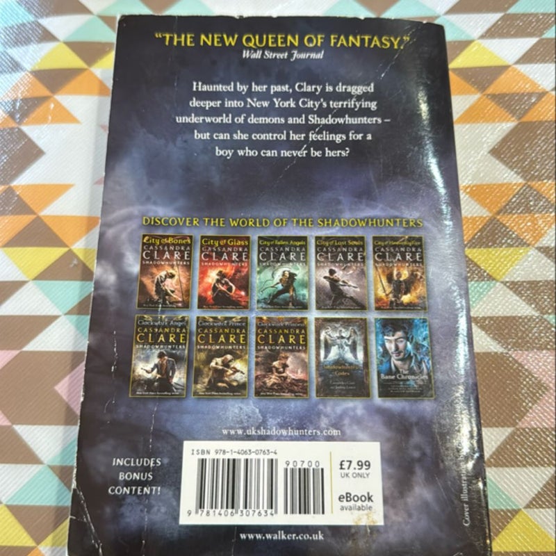 City of Ashes (UK Edition )