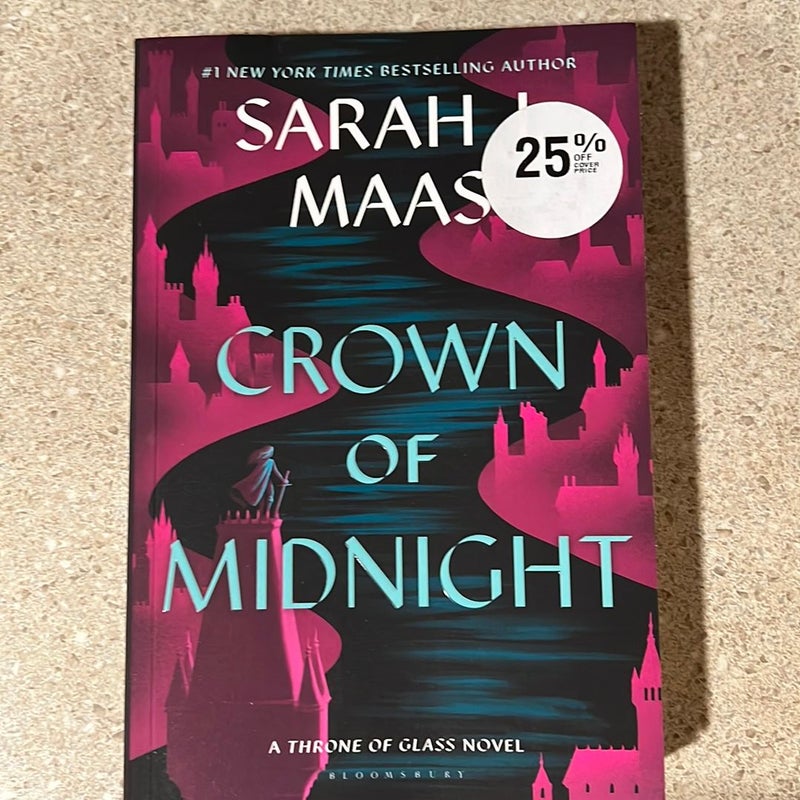 Crown of Midnight by Sarah J. Maas, Paperback | Pangobooks