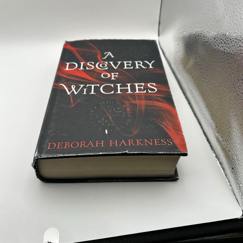 A Discovery of Witches (1st UK Ed 1st print)