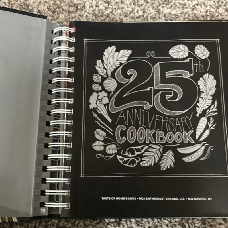 Taste of Home Favorites--25th Anniversary Edition